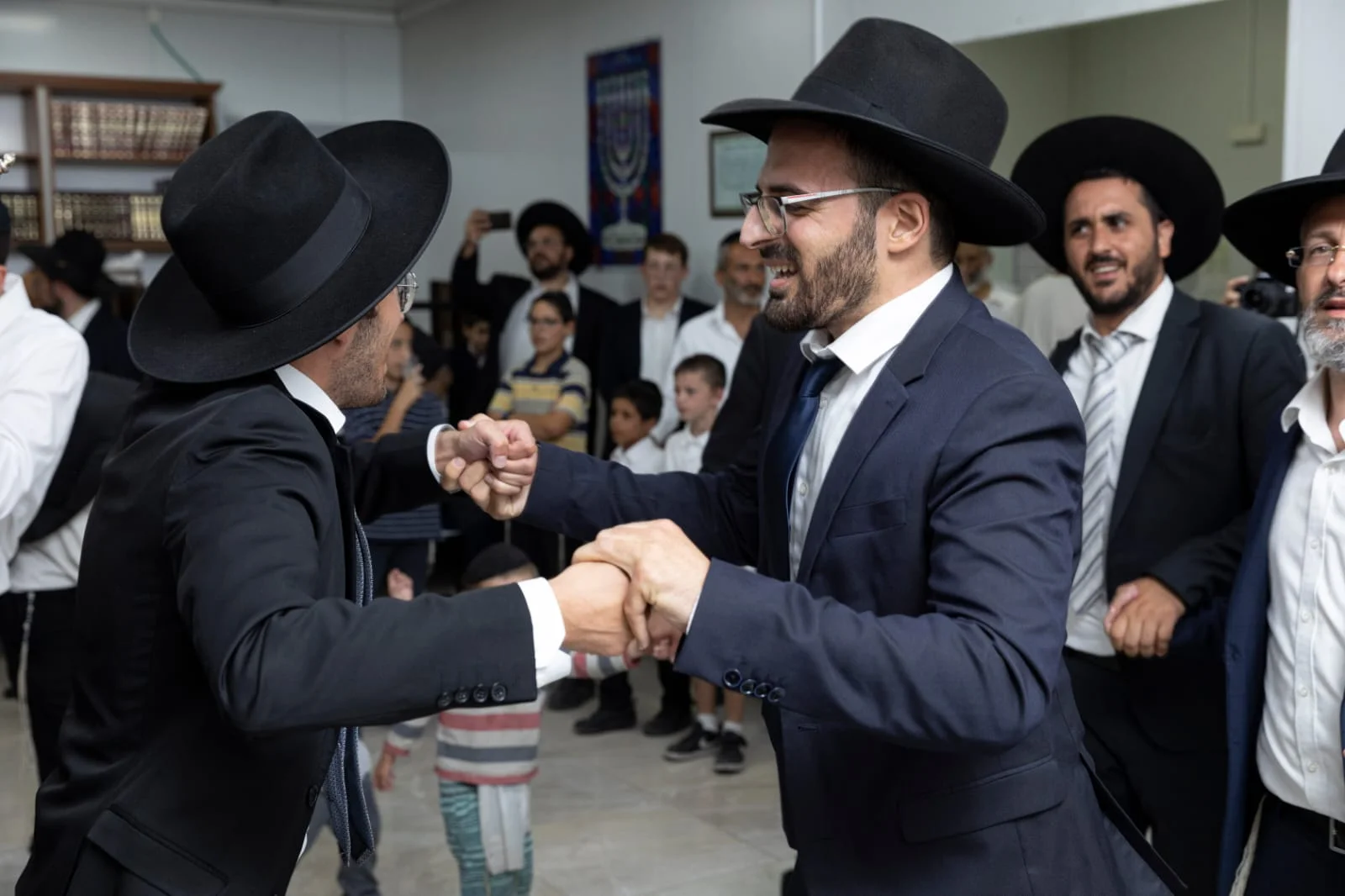 Hakhnassat Sefer Torah 16