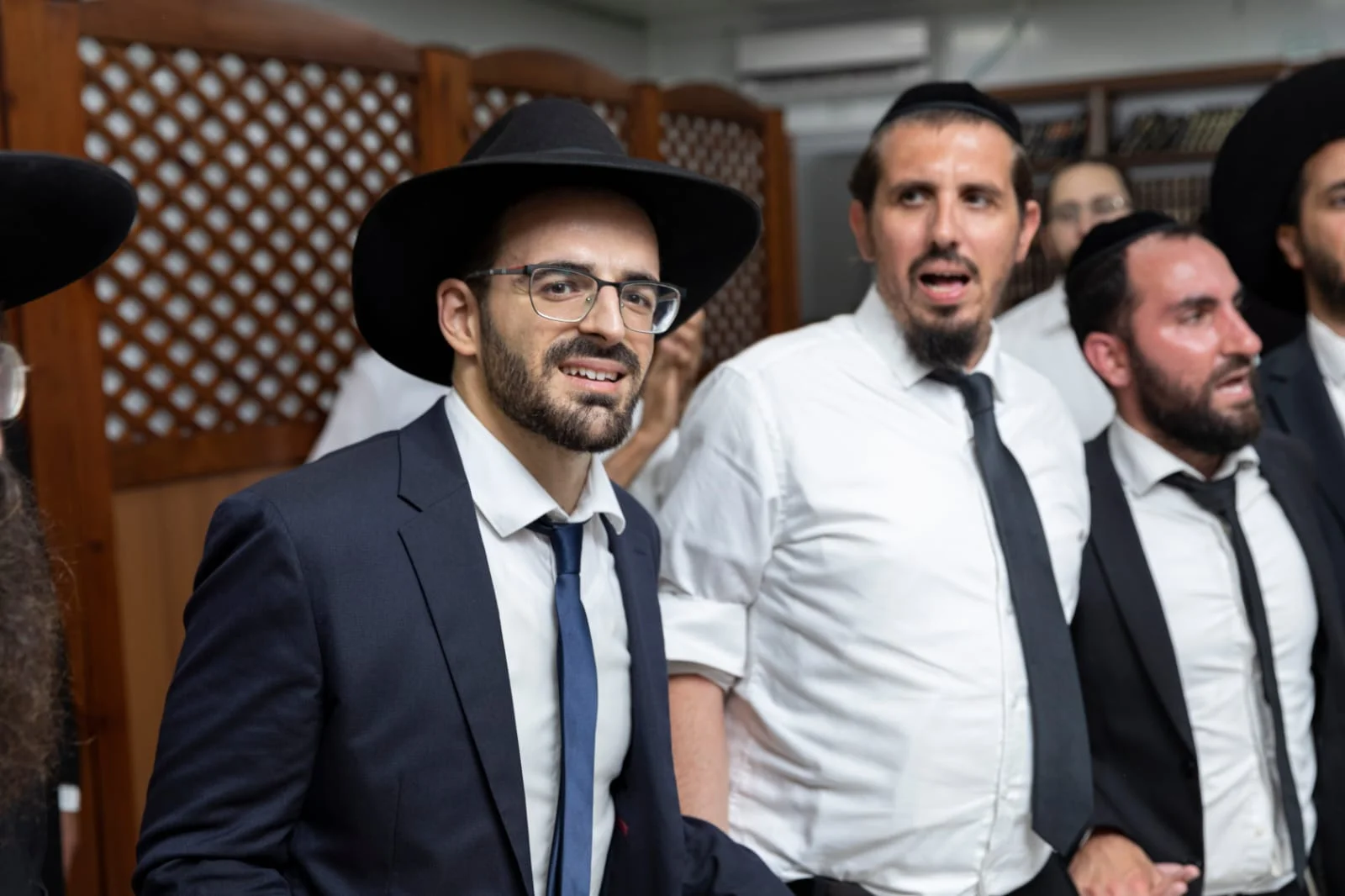 Hakhnassat Sefer Torah 24