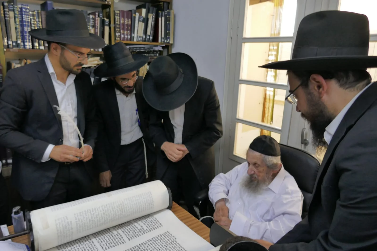 Hakhnassat Sefer Torah 9